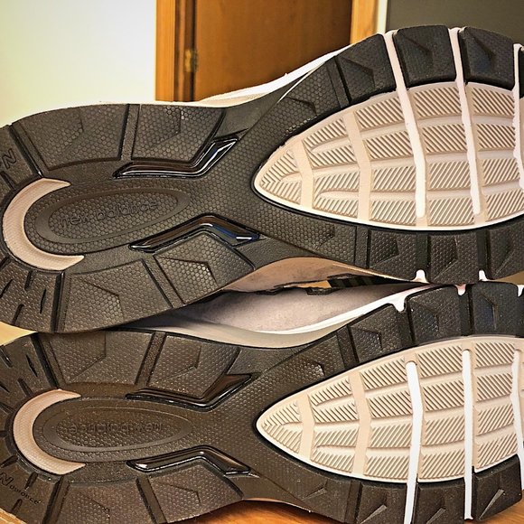 New Balance M990V5 Grey - 8.5 New with Box - Picture 7 of 9